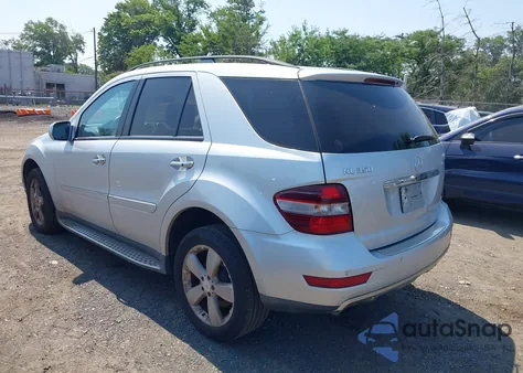 2009 Mercedes-Benz Ml 350 4Matic z USA, uszkodzony, nr VIN 4JGBB86E39A508230